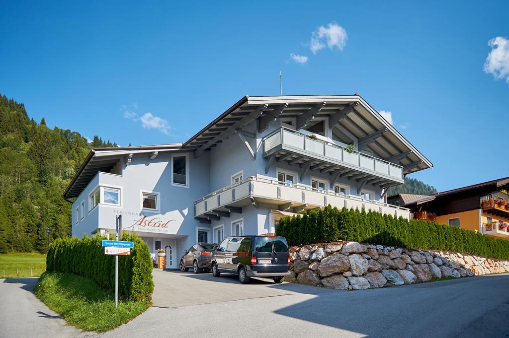 Ferienhaus Astrid Flachau Exterior photo